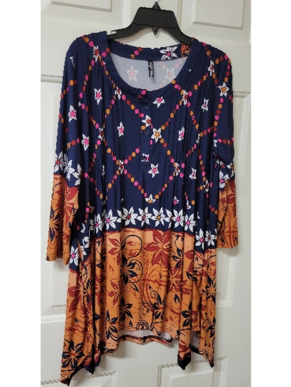 White Mark Floral Handkerchief Hem Tunic Top Blue Pink 1X Plus Size NWOT New